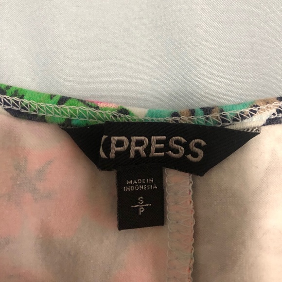 Flower Romper 🌺 🌸 - Picture 4 of 4